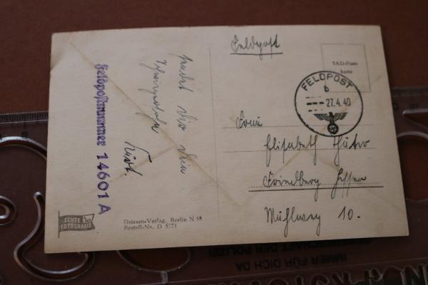 Alte AK - Geburtstagsglückwünsche - Soldat mit Stahlhelm mit Hakenkreuzfahne